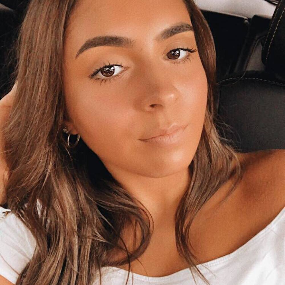 Meet your Posher, Olivia